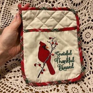 Winter Cardinal Holiday Gift Pot Holder With Pocket